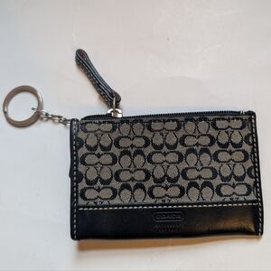 Coach Signature Logo With Leather Keychain Wallet 4.75x3